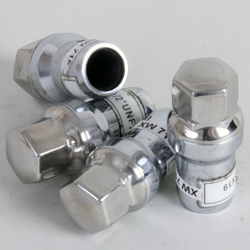 Retaining Nut - "XW716" MGB